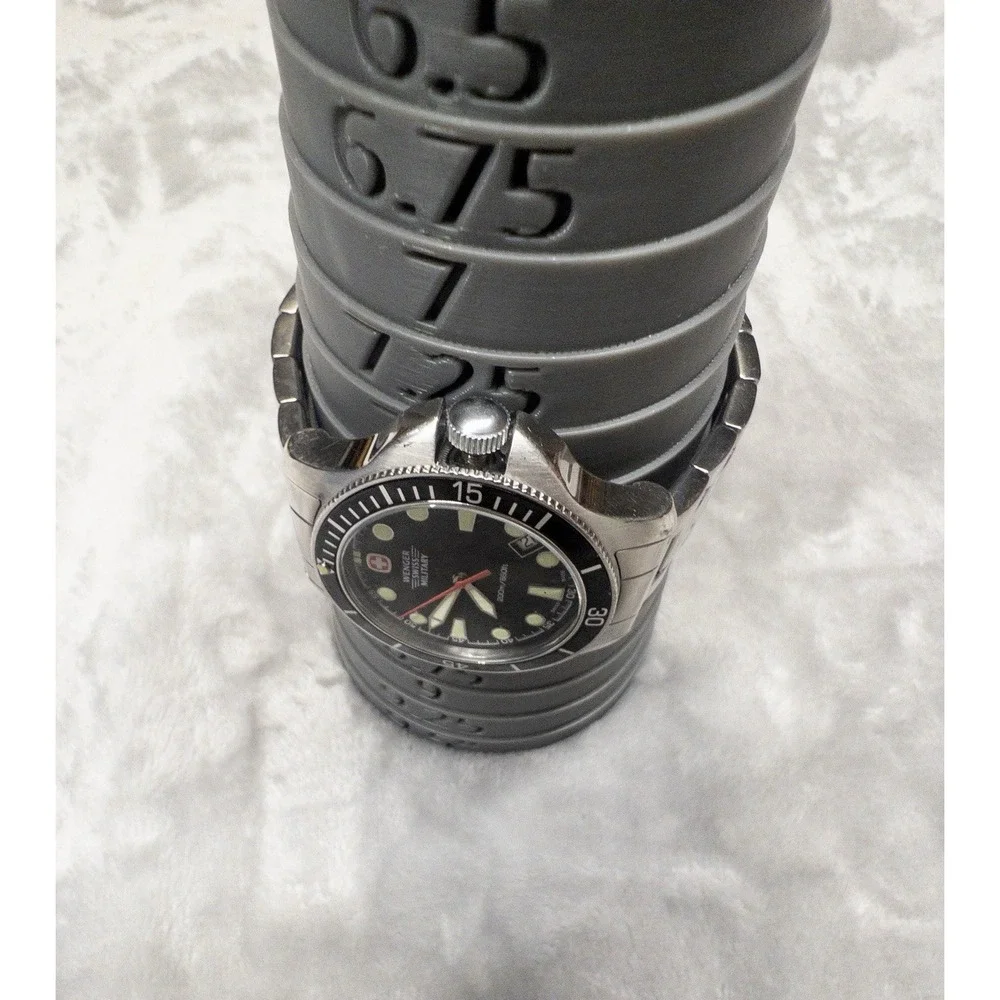 Wenger Swiss Military Battalion Dive Mens 44mm Watch New Battery Stainless Band